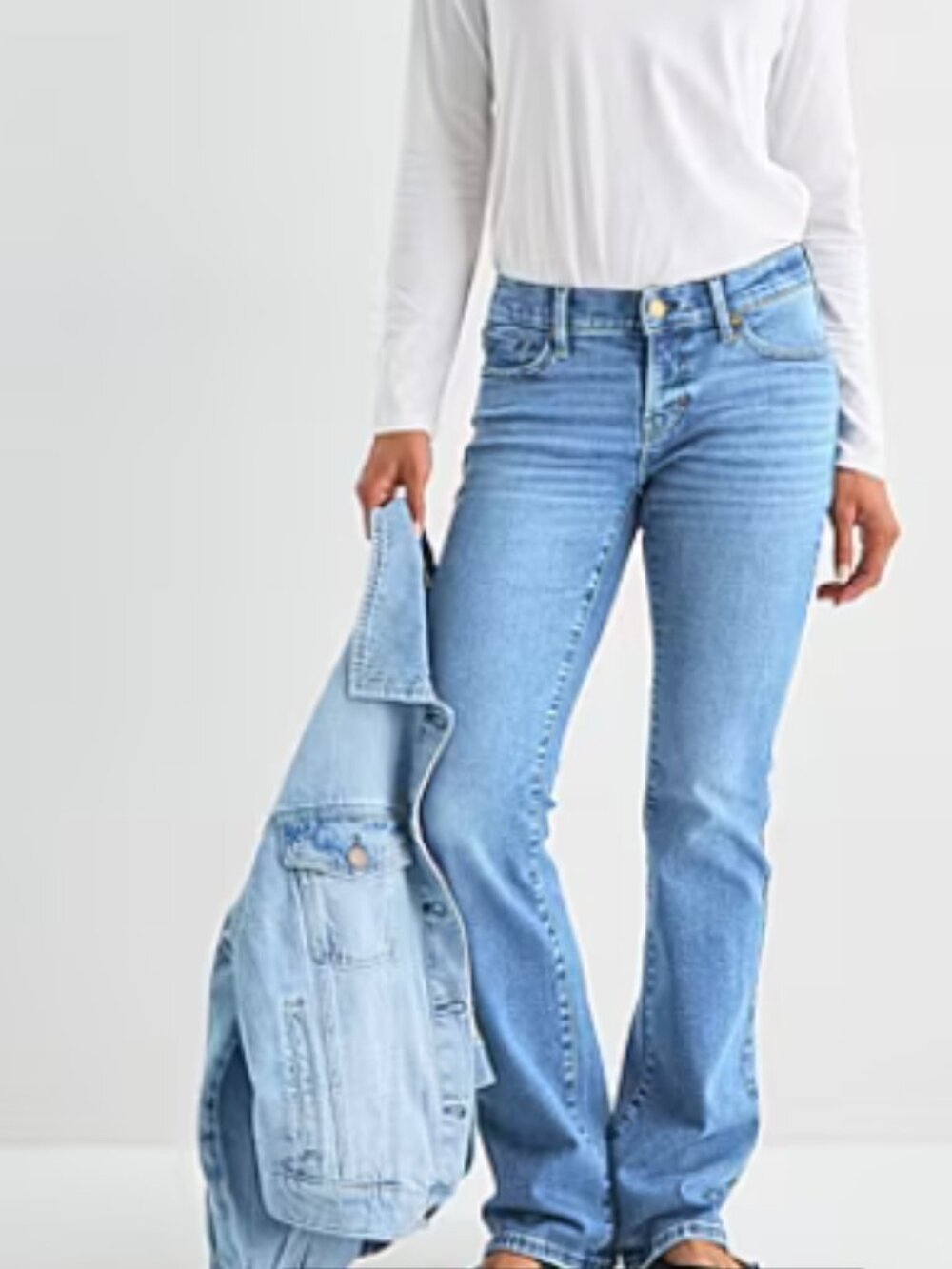 A.n.a. Low-Rise Vintage Boot Jeans in Medium Vivid Blue Size 12 NWT